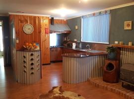 Inna Nutshell, holiday home in Kingscote