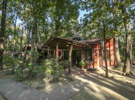 Kanha Jungle Lodge, cabin in Dhanwār