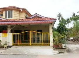Kampung Homestay, Kuantan