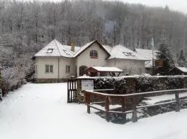 Hudi-Lak Vendégház