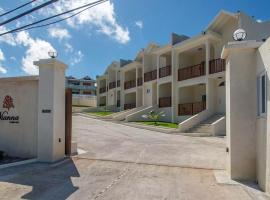 Luxury 2BR Home facing Beach w/Pool Montego Bay #3, holiday home in Montego Bay
