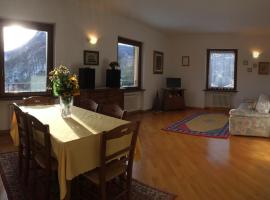 Appartamento Al Canelino - Como Lake and Mountains, holiday rental in Asso