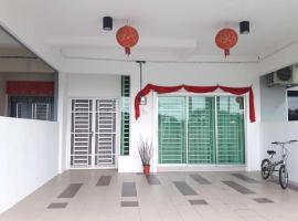 OOI Homestay Alor Setar – hotel z parkingiem w mieście Kampong Ganding