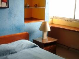 Hotel Colonial, khách sạn ở Guataquisito