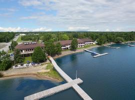 La Place Rendez-Vous Hotel, hotell i Fort Frances