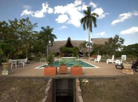 Casa los Almendros, hotel in Guamo