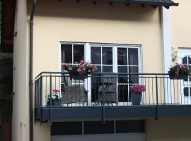 Fewo-am-Rotheschbach, hotel di lusso a Zell an der Mosel