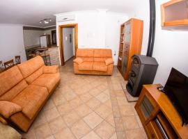 Apartamento Los Arcos, hotel v destinaci Alora