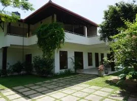 Thisara Villa