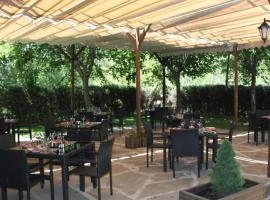 HOTEL MONTSANT, hotel v destinaci Vilaller