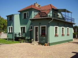 Penzion Večerka, B&B in Lednice