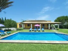 Owl Booking Villa Bobis - Family Holidays with Private Pool