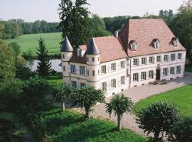 Château De Werde, hotel sa parkingom u gradu Matzenheim