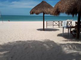 Hotel San Julio, hotel v destinaci Celestún