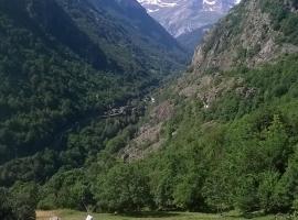 Tipis nature, razkošni šotor v mestu Gavarnie