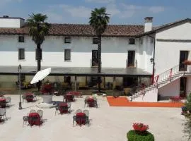 Hotel In Sylvis