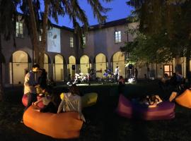 Il Chiostro Hostel and Hotel, vandrehjem i Alessandria
