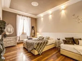 Spanish Steps Miracle Suite