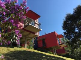 Latitude Lodge, chalé em Cunha