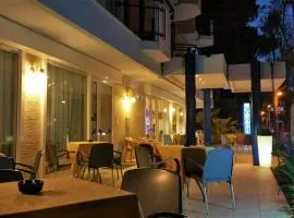 Hotel Canasta