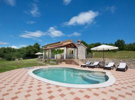 Villa Valmont, hotel in Labin