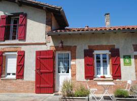 Gîte d'en Pouillac, hotel barato en Saint-Thomas