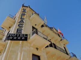 La Place Hotel, hotel u gradu Zahle