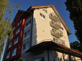 KIRCHERS PARK-HOTEL KAISERSTUHL Garni, hotel em Endingen