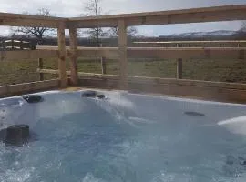 Ruth's Repose Country Retreat with private hot tub