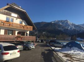 gostišče uh- planica, B&B i Rateče