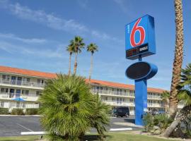 Motel 6-Twentynine Palms, CA, hotel in Twentynine Palms
