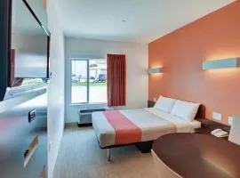 Motel 6-Roanoke, TX - Northlake - Speedway