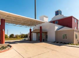 Motel 6-San Antonio, TX - Downtown - Alamo Dome, מלון ליד Mission County Park, סן אנטוניו