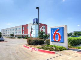 Motel 6-Roanoke, TX - Northlake - Speedway, hotelli Roanokessa