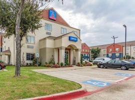 Studio 6-Dallas, TX, hotel near Dallas Love Field Airport - DAL, 