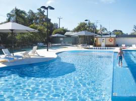 Karrinyup Waters Resort, hotel Perthben