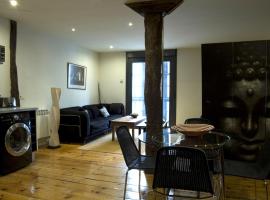 Apartamentos Ondoloin, hotel near Mendizorroza Stadium, Vitoria-Gasteiz