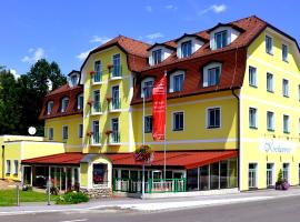 Hotel-Restaurant Kirchenwirt Aigen, hotel en Aigen im Ennstal