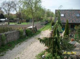 B&B Bij de Boomgaard, hotel dicht bij: station Geldermalsen, Tricht