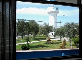 Royal Sweet Dreams Airport B&B, ξενοδοχείο στη Λίμα