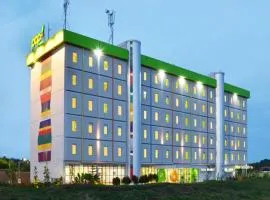 POP! ホテル エアポート ジャカルタ、タンゲランにあるジャカルタ・スカルノ・ハッタ国際空港 - CGKの周辺ホテル