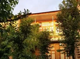 Gulnara Guesthouse