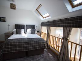 By The Bay, hotel near Bullers of Buchan, Cruden Bay