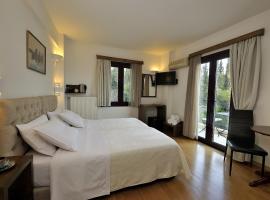 Dryades & Orion Hotel, hotel v Aténách