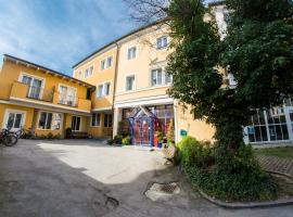 YoHo - International Youth Hostel, hotel en Salzburgo