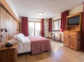 Limone Palace Aparthotel, hotel in Limone Piemonte