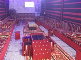 فندق الفارس AlFares Hotel, hotel v destinaci Tufailah