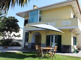 Casa de alojamento local (T2) Queluz de Baixo, beach rental in Oeiras