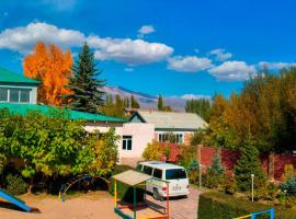 Tian-Shan Guest House, semesterboende i Balykchy