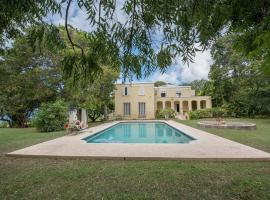 Colleton Great House, hotel con piscina a Saint Peter